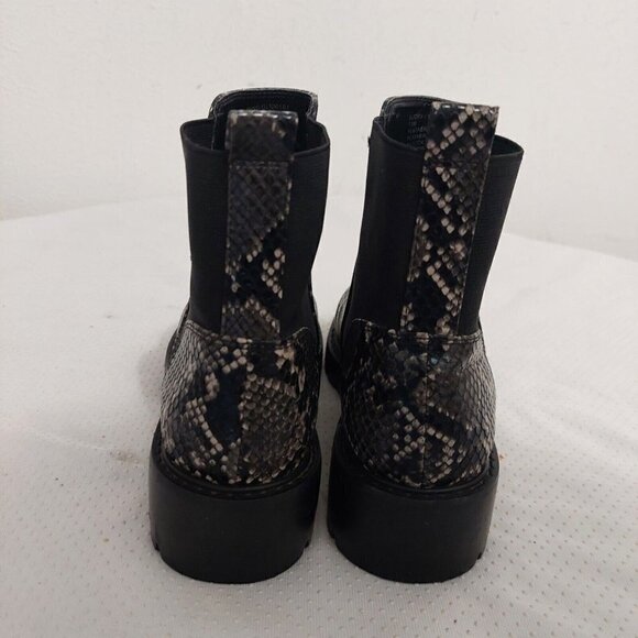 STEVE MADDEN Gliding Black Snakeskin Chelsea Ankle Boots Size 7.5‎ Stretch - Picture 6 of 8